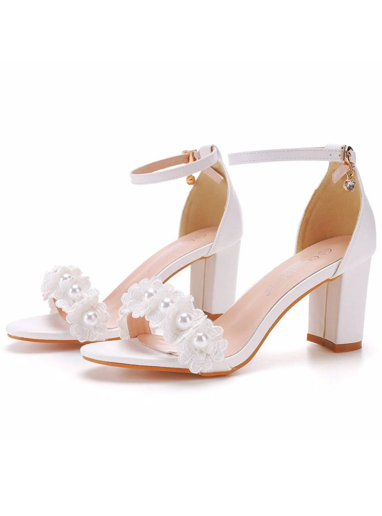 7 cm Square Heel Beaded Flower Sandals