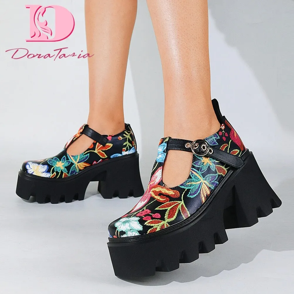 DoraTasia Big Size 35-43 Fashion Female Platform Spring Pumps Chunky High Heels Print Flower Pumps Women Party Shoes Woman