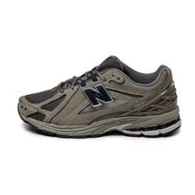 New Balance M1906RB