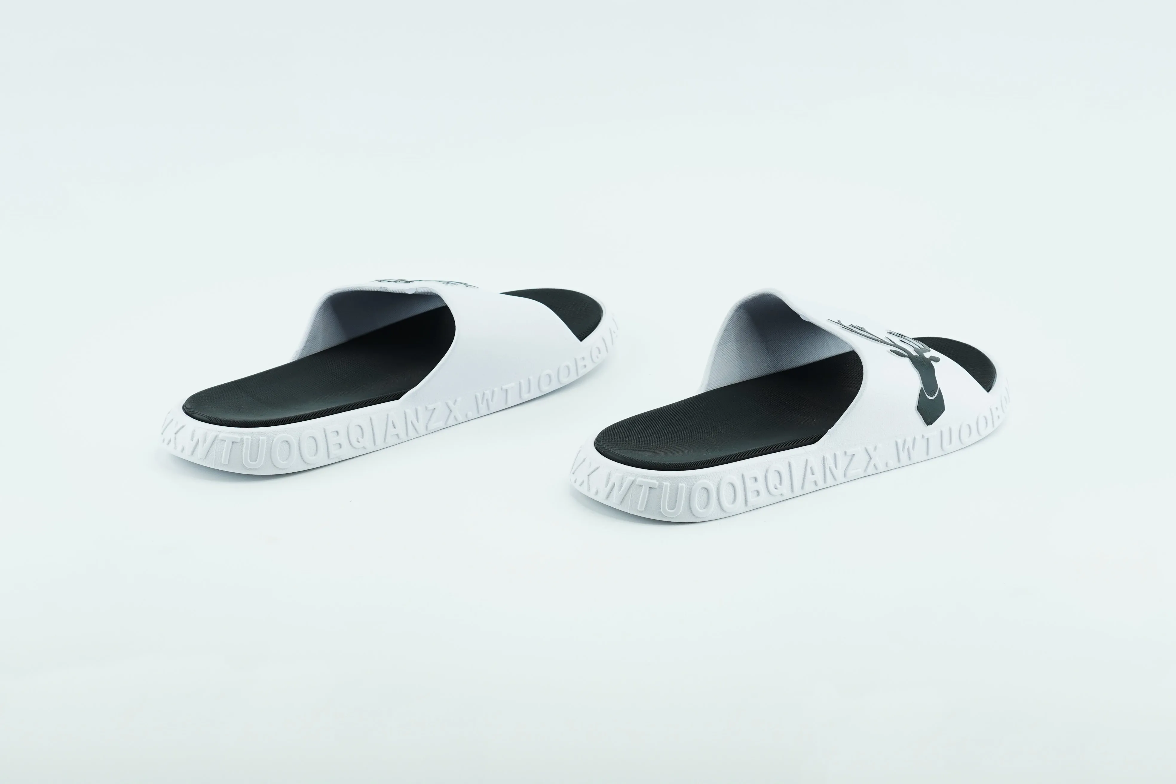 summer slides in white color , with Nonbrand logo